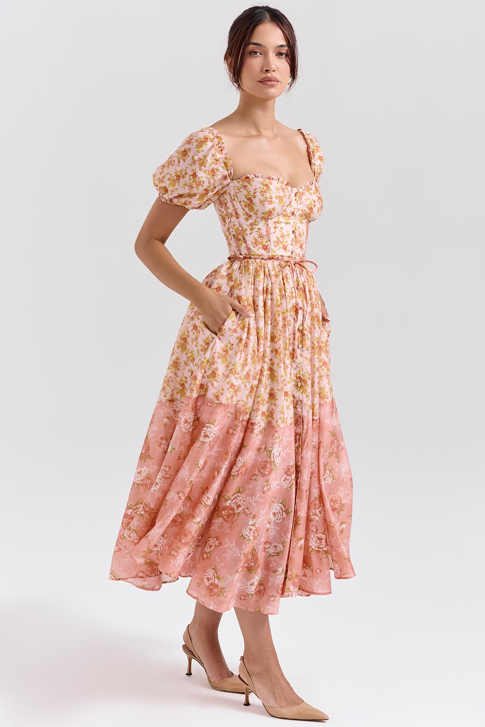 Lana™ | Robe midi à manches bouffantes avec imprimé de coquelicots pêche