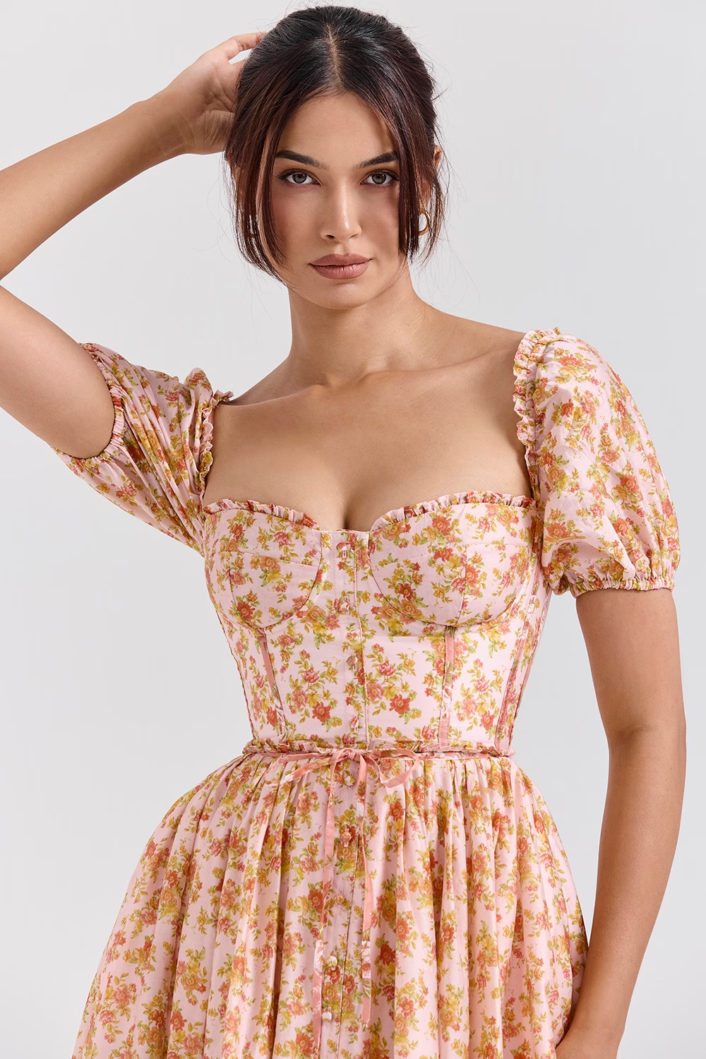 Lana™ | Robe midi à manches bouffantes avec imprimé de coquelicots pêche
